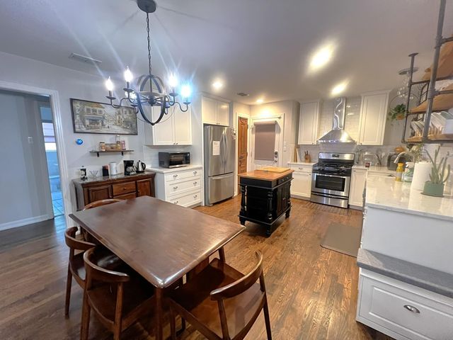 1311 Aggie LN A, Austin, TX 78757