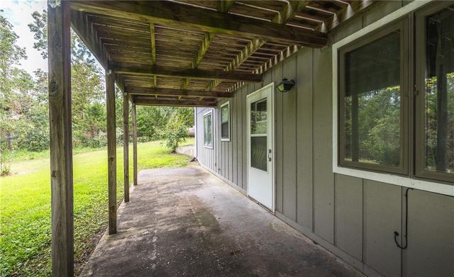 27093 Karrs Park Avenue, Warsaw, MO 65355