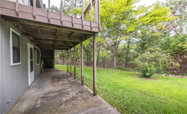 27093 Karrs Park Avenue, Warsaw, MO 65355