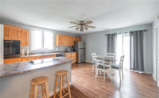 27093 Karrs Park Avenue, Warsaw, MO 65355