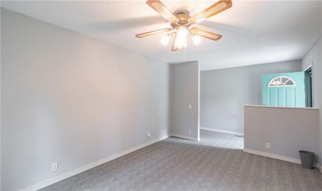 27093 Karrs Park Avenue, Warsaw, MO 65355