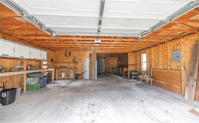 27093 Karrs Park Avenue, Warsaw, MO 65355