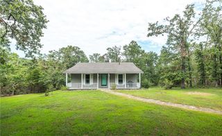 27093 Karrs Park Avenue, Warsaw, MO 65355