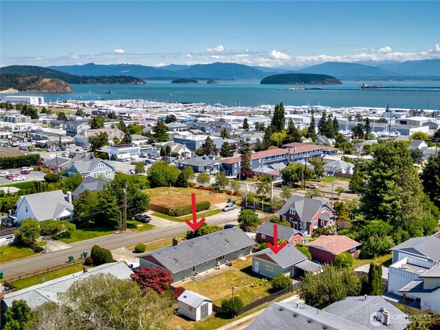 1015 35th Street, Anacortes, WA 98221