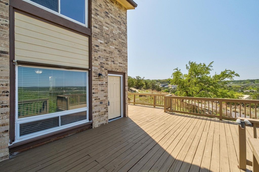 21459 Coyote TRL B4, Lago Vista, TX 78645