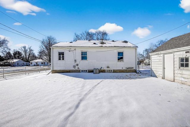 1739 Tremont Drive, Beloit, WI 53511