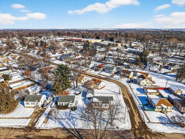 1739 Tremont Drive, Beloit, WI 53511