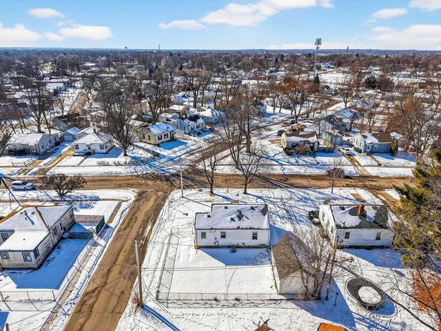 1739 Tremont Drive, Beloit, WI 53511