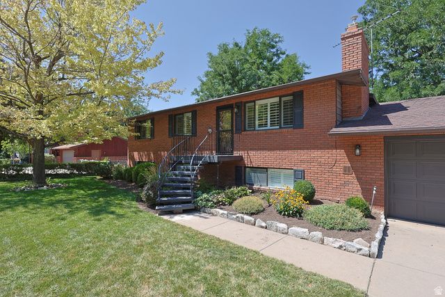 132 LARKIN LN, Kaysville, UT 84037
