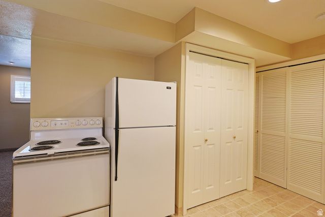 132 LARKIN LN, Kaysville, UT 84037
