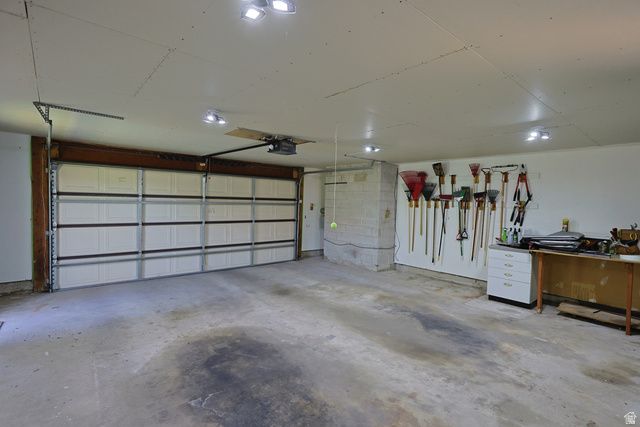 132 LARKIN LN, Kaysville, UT 84037