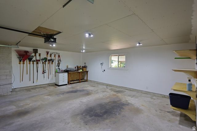 132 LARKIN LN, Kaysville, UT 84037