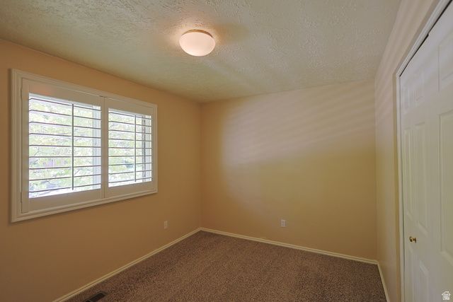 132 LARKIN LN, Kaysville, UT 84037