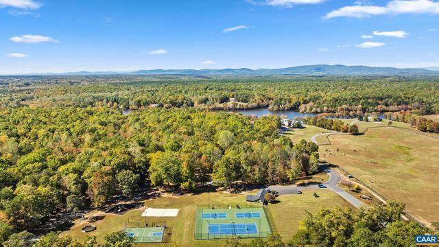 789 PINEHURST DR, Gordonsville, VA 22942