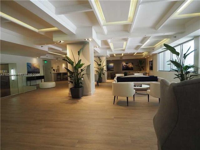 100 Lincoln Rd 314 A, Miami Beach, FL 33139