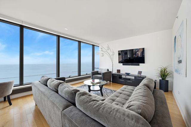 60 E Monroe Street 5301, Chicago, IL 60603