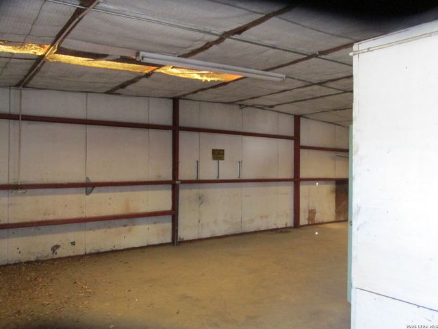 1610 N Whitman, San Antonio, TX 78211