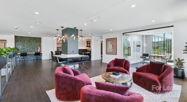 1007 S Mint Street T1, Charlotte, NC 28203