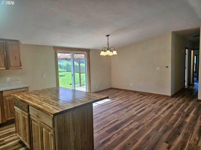 591 Se CARROL St, Winston, OR 97496