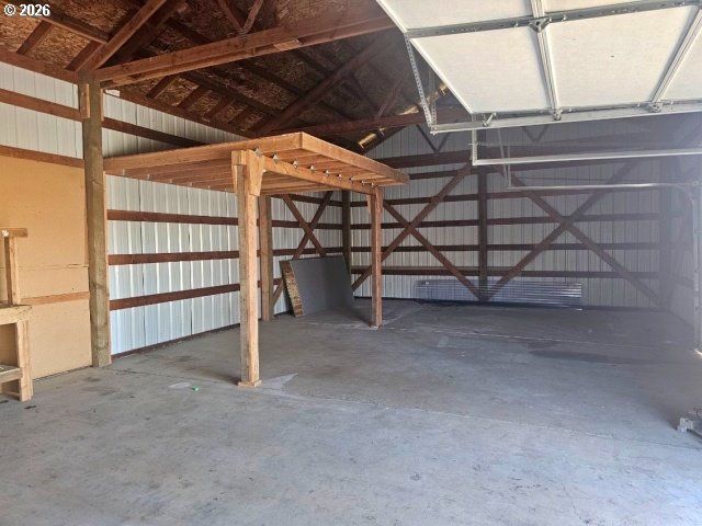 591 Se CARROL St, Winston, OR 97496