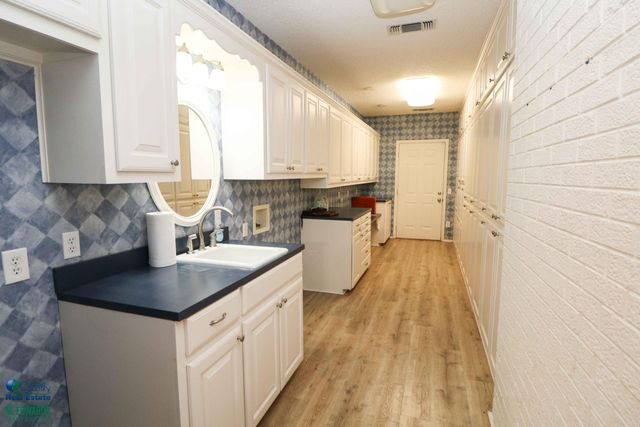 200 Crescent Drive, Littlefield, TX 79339