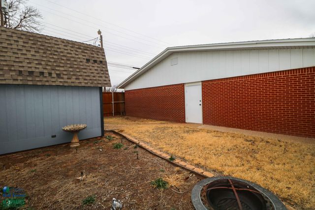 200 Crescent Drive, Littlefield, TX 79339