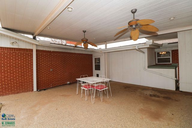 200 Crescent Drive, Littlefield, TX 79339