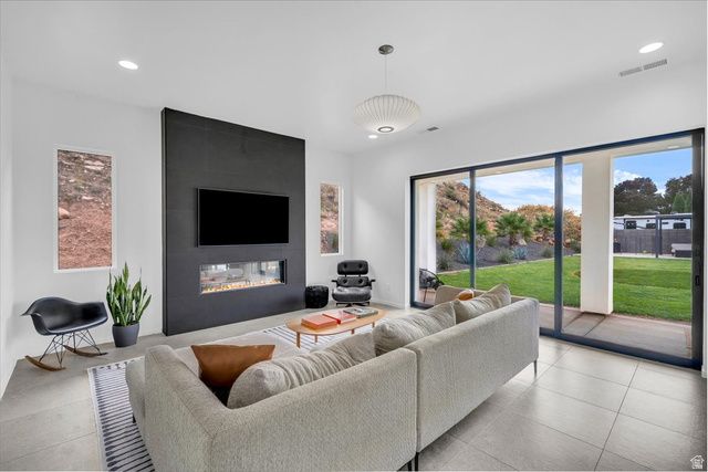 1675 S CARMA ST, Washington, UT 84780