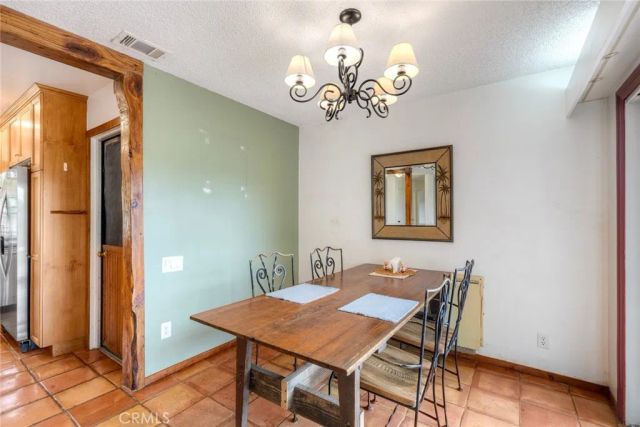 316 W Kalmia, Fallbrook, CA 92028