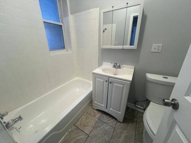 7147 S Woodlawn Avenue 3N, Chicago, IL 60619