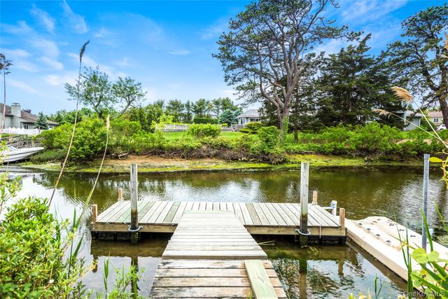 5 Woodcock Lane, Remsenburg, NY 11960