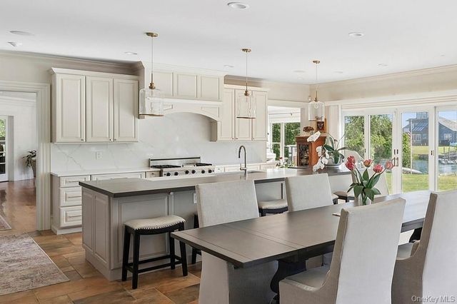 5 Woodcock Lane, Remsenburg, NY 11960