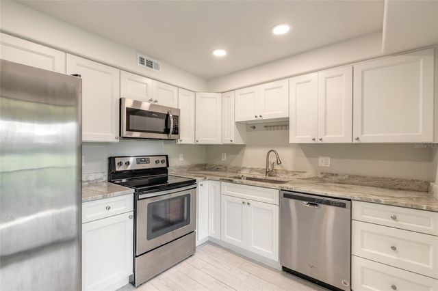 275 INDIGO DRIVE 204, Daytona Beach, FL 32114