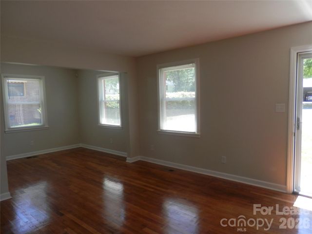 3016 Colfax Street, Charlotte, NC 28216