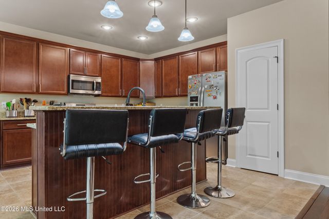 7444 Saints Circle, Ocean Springs, MS 39564