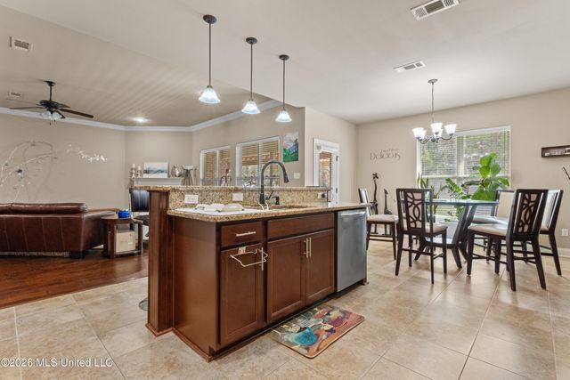 7444 Saints Circle, Ocean Springs, MS 39564