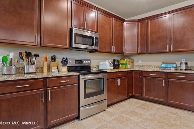 7444 Saints Circle, Ocean Springs, MS 39564