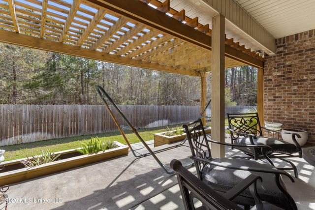 7444 Saints Circle, Ocean Springs, MS 39564