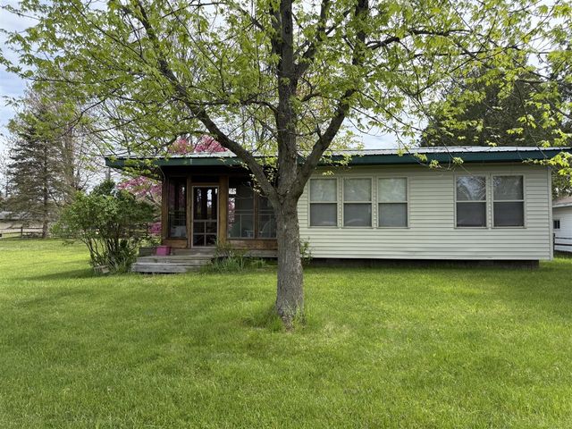 17079 5th Street, Barryton, MI 49305