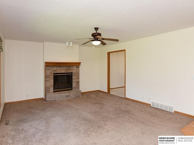 16808 Seward Street, Omaha, NE 68118