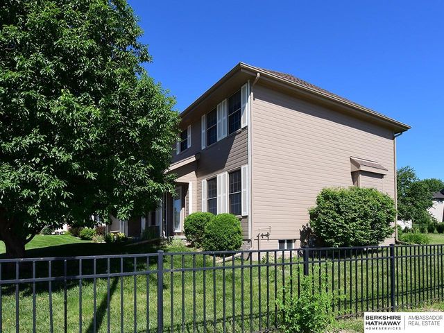 16808 Seward Street, Omaha, NE 68118