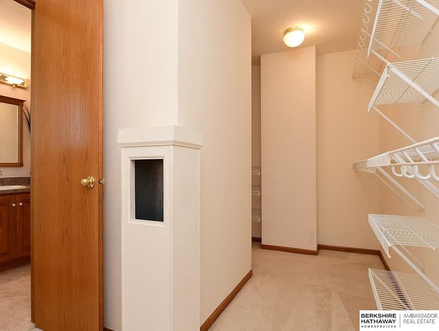 16808 Seward Street, Omaha, NE 68118