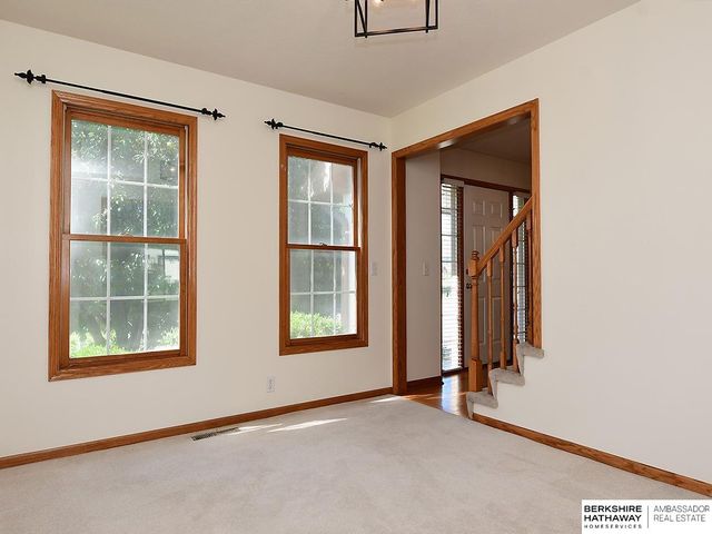 16808 Seward Street, Omaha, NE 68118