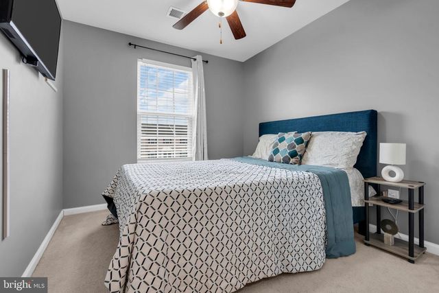 6 BENFORD LN, Beverly, NJ 08010