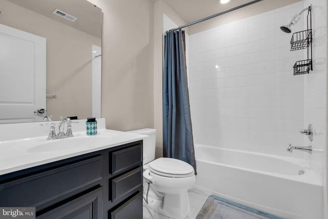 6 BENFORD LN, Beverly, NJ 08010