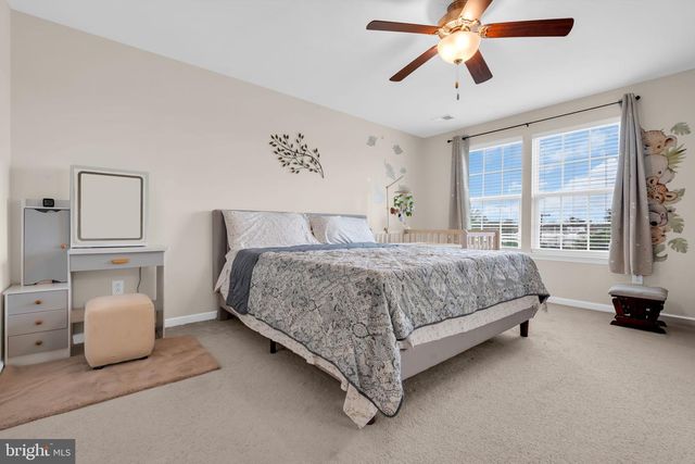 6 BENFORD LN, Beverly, NJ 08010