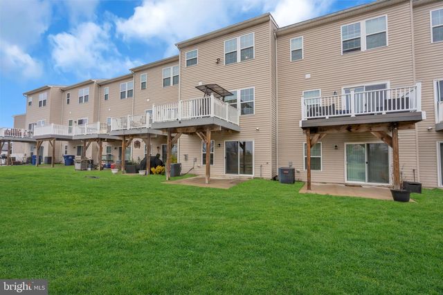 6 BENFORD LN, Beverly, NJ 08010