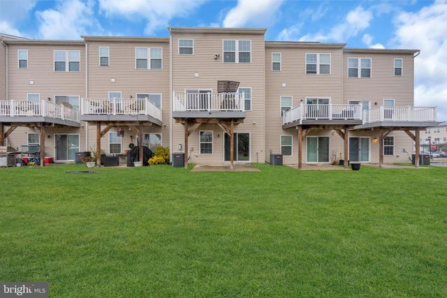 6 BENFORD LN, Beverly, NJ 08010