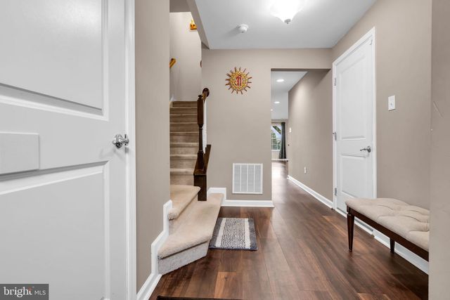 6 BENFORD LN, Beverly, NJ 08010