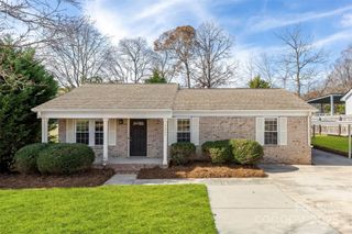 1208 Eagle Ridge Drive, Charlotte, NC 28214